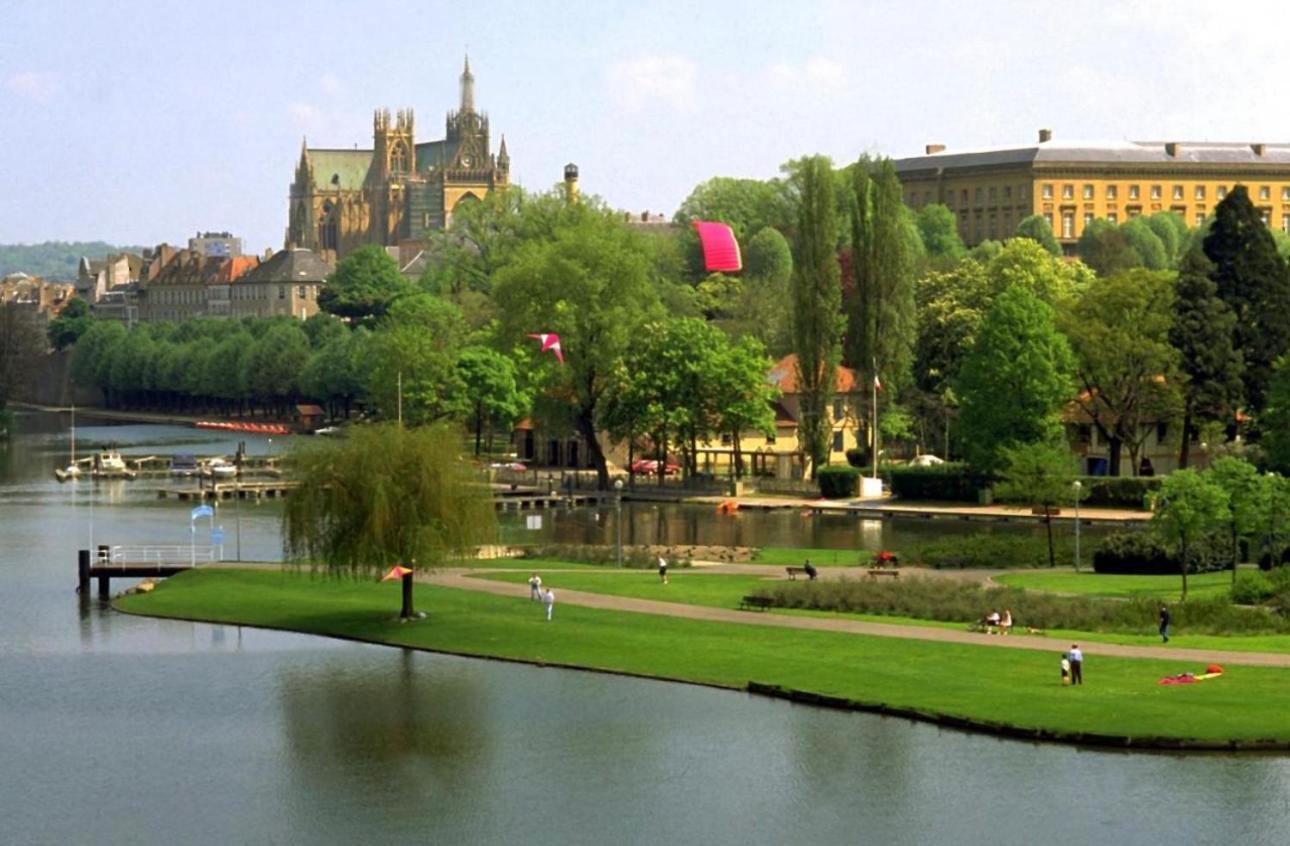 Serenity Bed Palace 2 Metz Gare Luaran gambar